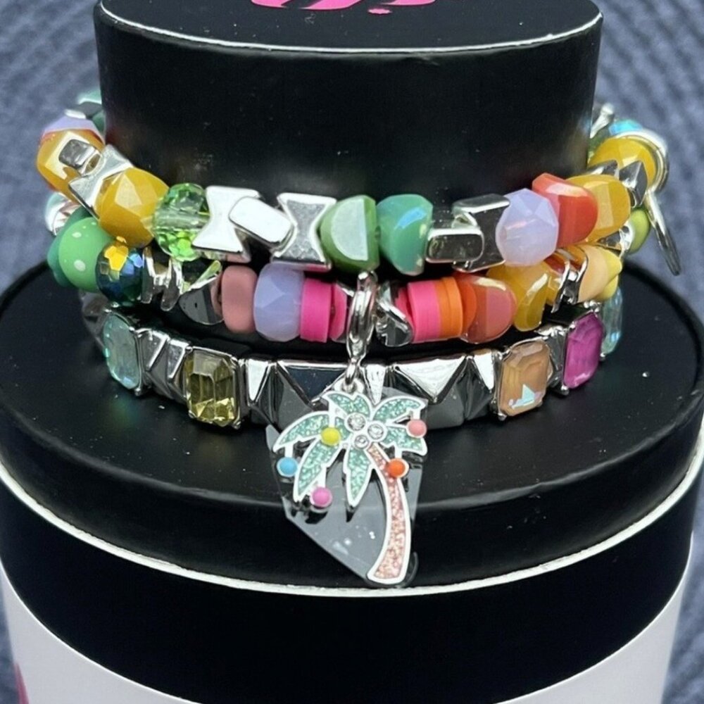 “A Tropical Fizzmas” BP 2023 Holiday Stack